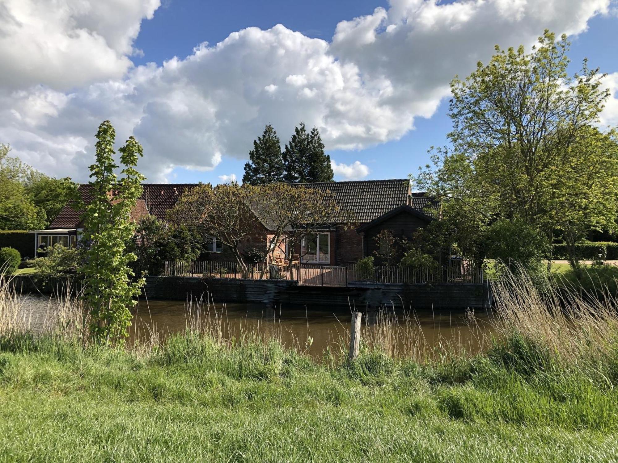 Haus "Am Kanal" Villa Krummhoern Exterior photo